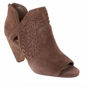New Vince Camuto Ebelin Suade Bootie